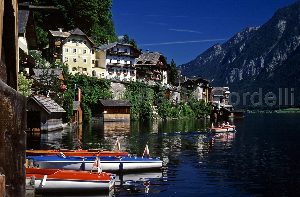 Hallstatt, Austria
 (cod:Austria 17)